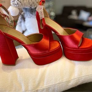Red heels platforms